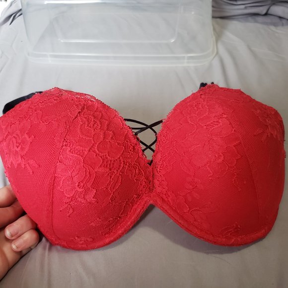 Bras - Picture 5 of 11
